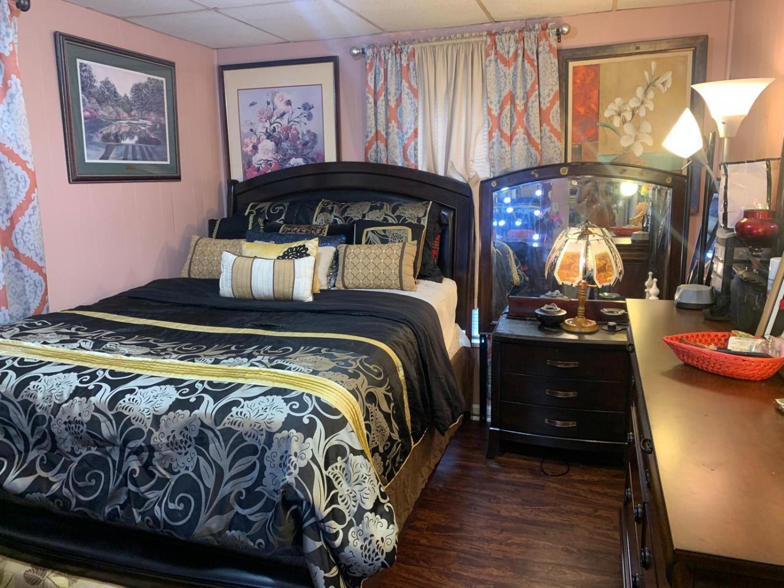 Ambassador Luxury Room Jamestown Extérieur photo